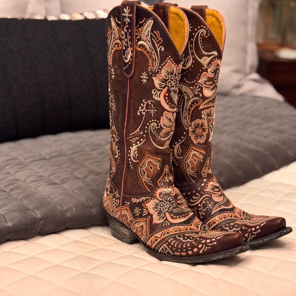 Old Gringo Brown Embroidered Cowboy Boots